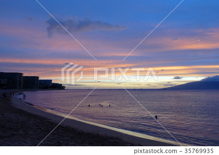 Sunset on Maui, Hawaii 35769935
