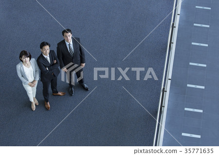 Global Business Image_Overview 35771635