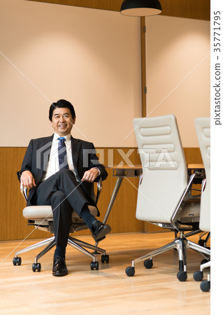 經理 經理 35771795