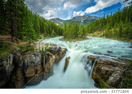 Sunwapta Falls in Jasper National Park, Canada 35771804