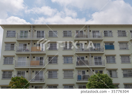 housing complex 35776304