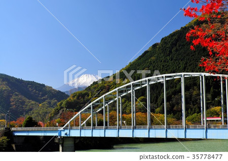 Fall of Lake Tanzawa Fall of Lake Tanzawa 35778477
