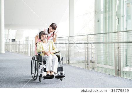 Care senior woman hospital helper carer 35779829