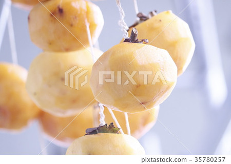 Dried persimmon Dried persimmon 35780257