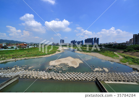 台湾,中华台北,台湾景点,新北市,新店区,新店河,溪流,河川,河道,河流