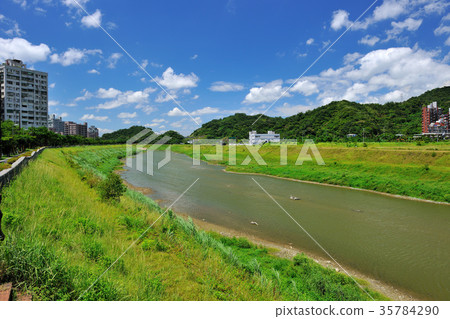 台灣,中華台北,台灣景點,新北市,汐止區,基隆河,溪流,河川,河道,河流,水利工程,河川整治,環保綠 台灣,中華台北,台灣景點,新北市,汐止區,基隆河,溪流,河川,河道,河流,水利工程,河川整治,環保綠 35784290