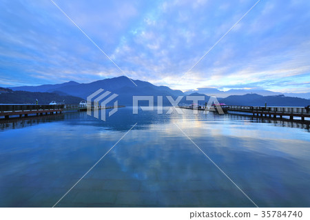 日月潭,明潭,水沙連,日月潭國家風景區,日月潭風景區,湖泊,水庫,湖,湖面,船,水,船,南投縣,魚池 35784740