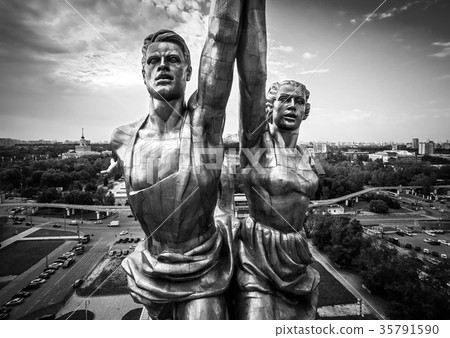 Soviet monument Worker and Kolkhoz Woman, Moscow 35791590
