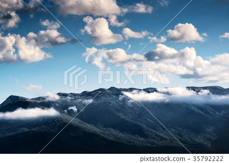 Chatyr-Dah mountain with low lying clouds, Crimea Chatyr-Dah mountain with low lying clouds, Crimea 35792222