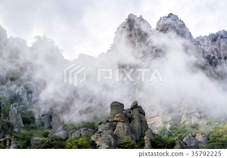 Demerdji mountain with low lying clouds, Crimea 35792225