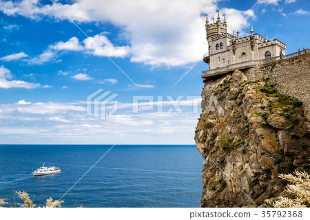 Swallow's Nest castle on the rock in Crimea 35792368