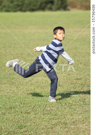 Elementary school student (second grader) playing catch ball 35796486