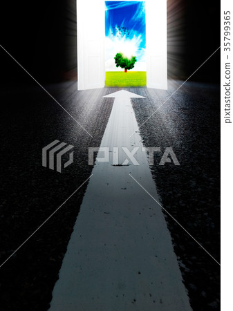 箭頭和門 35799365