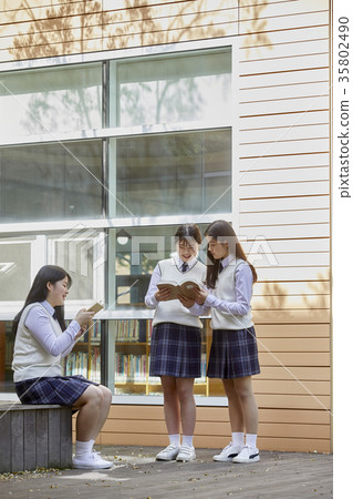 Friends, high school, learning 35802490