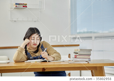 High school student, learning, book High school student, learning, book 35802958