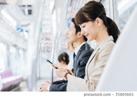 Business Woman Train photography cooperation-Keio Electric Railway Co., Ltd. 35805601