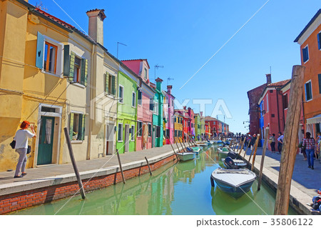 Colorful streets of Burano, Venice, Italy Colorful streets of Burano, Venice, Italy 35806122