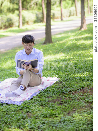 爸爸和女兒約會 35809695