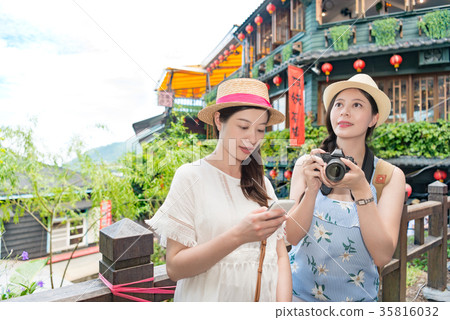 girls enjoy the holiday of Taiwan travel girls enjoy the holiday of Taiwan travel 35816032