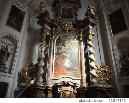 Jan Nepomutsky Chapel 35817152