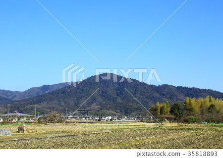Countryside landscape with blue sky 35818893