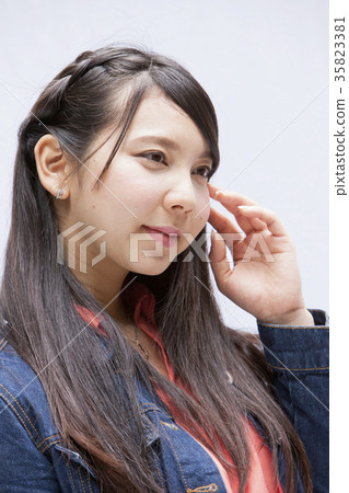 Woman in plain clothes k_004 Woman in plain clothes k_004 35823381