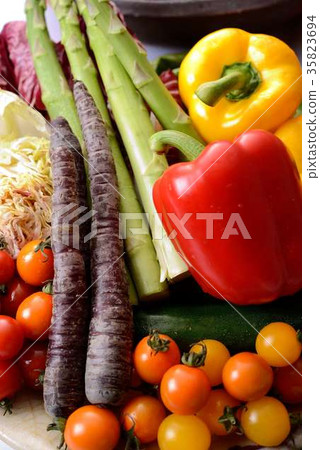 Vegetables Vegetables 35823694