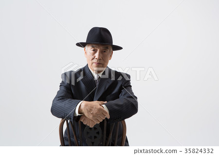 Relaxed old life, healthy senior portrait Relaxed old life, healthy senior portrait 35824332