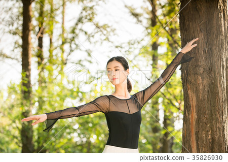 Ballerina Ballerina 35826930