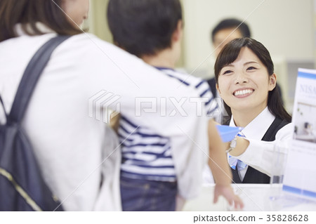 銀行職員 銀行職員 35828628