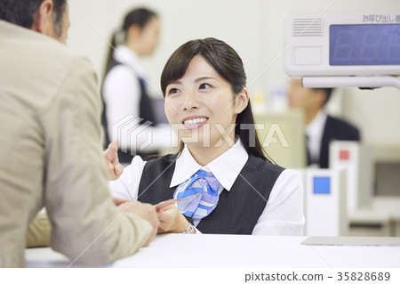 銀行職員 35828689