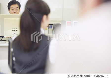 銀行工作者 35828706