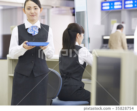 Bank worker 35828754