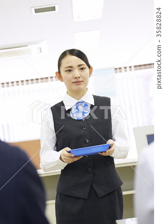 Bank worker 35828824