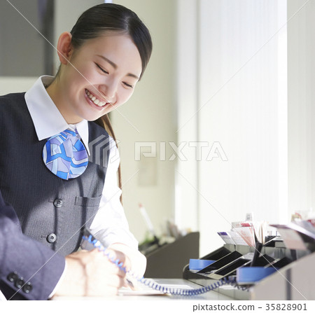 銀行信息員 35828901