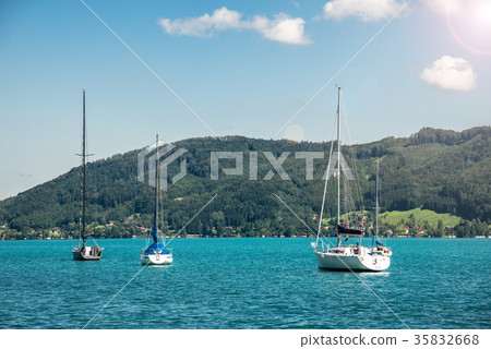 yachts on the lake 35832668