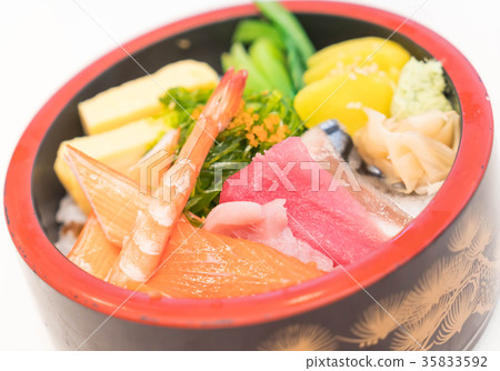 Freshness Japanese sushi bowl Freshness Japanese sushi bowl 35833592
