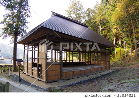 Shinshu Higashi-Chikuma-gun Mako村的文化財產Shinmei的“舞台”國家重要文化財產指定大型六層雙層 Shinshu Higashi-Chikuma-gun Mako村的文化財產Shinmei的“舞台”國家重要文化財產指定大型六層雙層 35834821