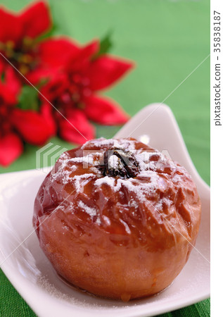 Grilled apple Grilled apple 35838187
