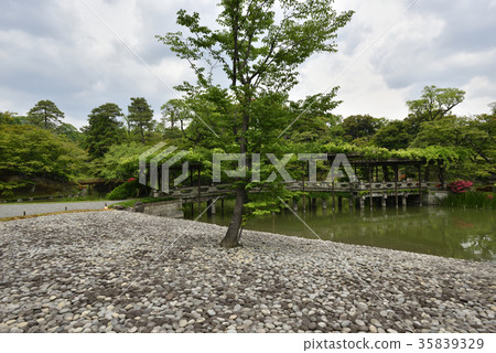Senjong Imperial Palace Nankei Yabashi 35839329