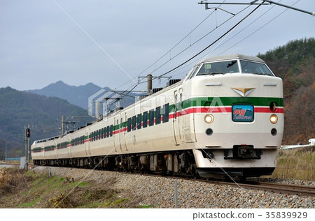 189 series Koshin Express 35839929