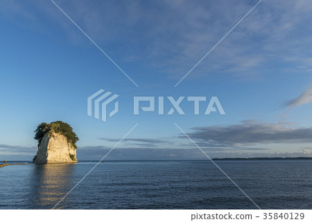 Mitsukejima before the sunset _ side 35840129