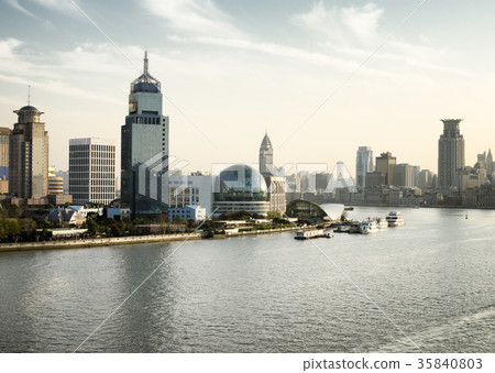 Shanghai skyline on the Huangpu River, China Shanghai skyline on the Huangpu River, China 35840803