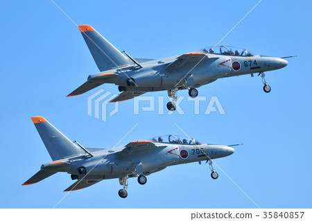 T-4訓練機 35840857