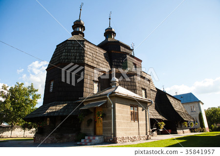 Wooden church in Chortkiv, Ukraine Wooden church in Chortkiv, Ukraine 35841957