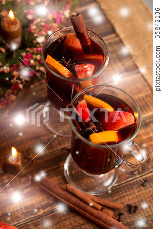 Christmas mulled wine with fruits and spices 35842136