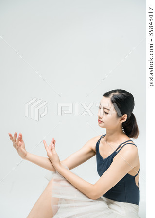 Ballerina Ballerina 35843017