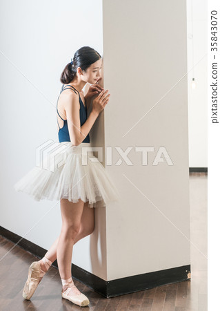 Ballerina Ballerina 35843070