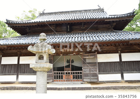 Kansei Onji Auditorium Dazaifu 35843756