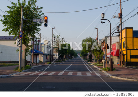 Morning shopping district 35855003